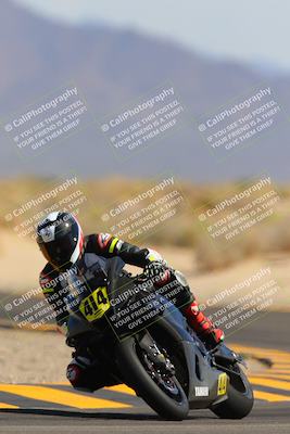 media/Oct-08-2022-SoCal Trackdays (Sat) [[1fc3beec89]]/Turn 16 (125pm)/